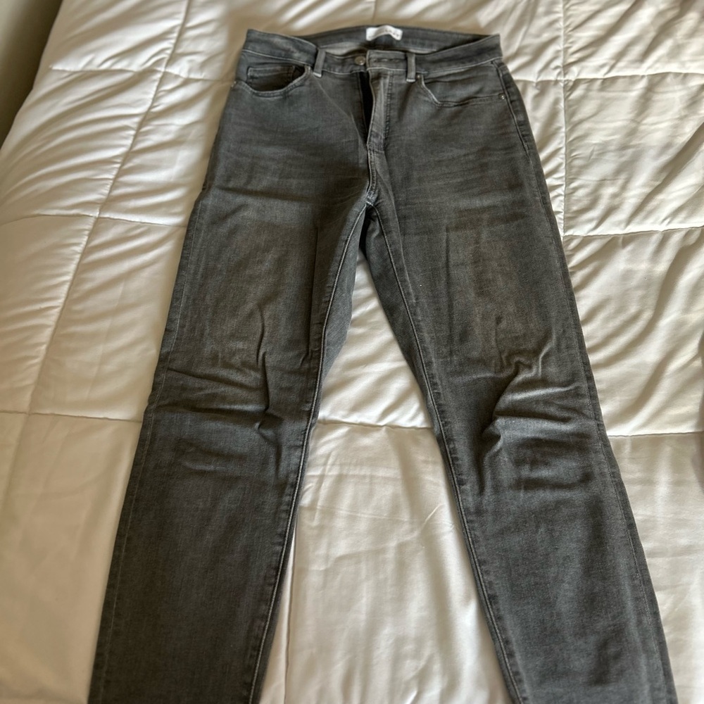 LOFT Women’s Charcoal Skinny Jeans